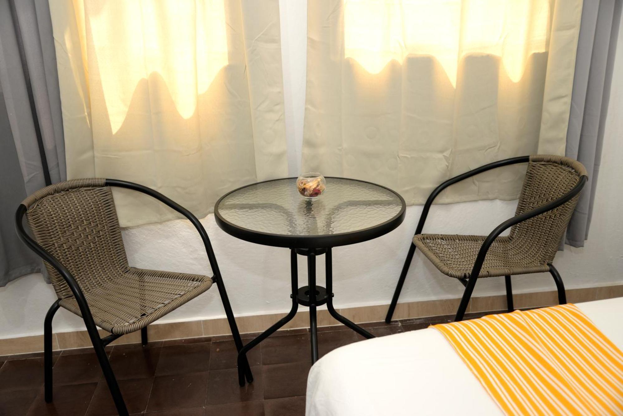Hostal Mi Rincon Santo Domingo Exterior photo